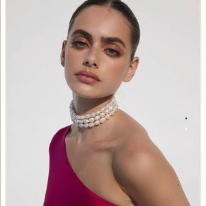 Cult Gaia Nora Choker Pearl
